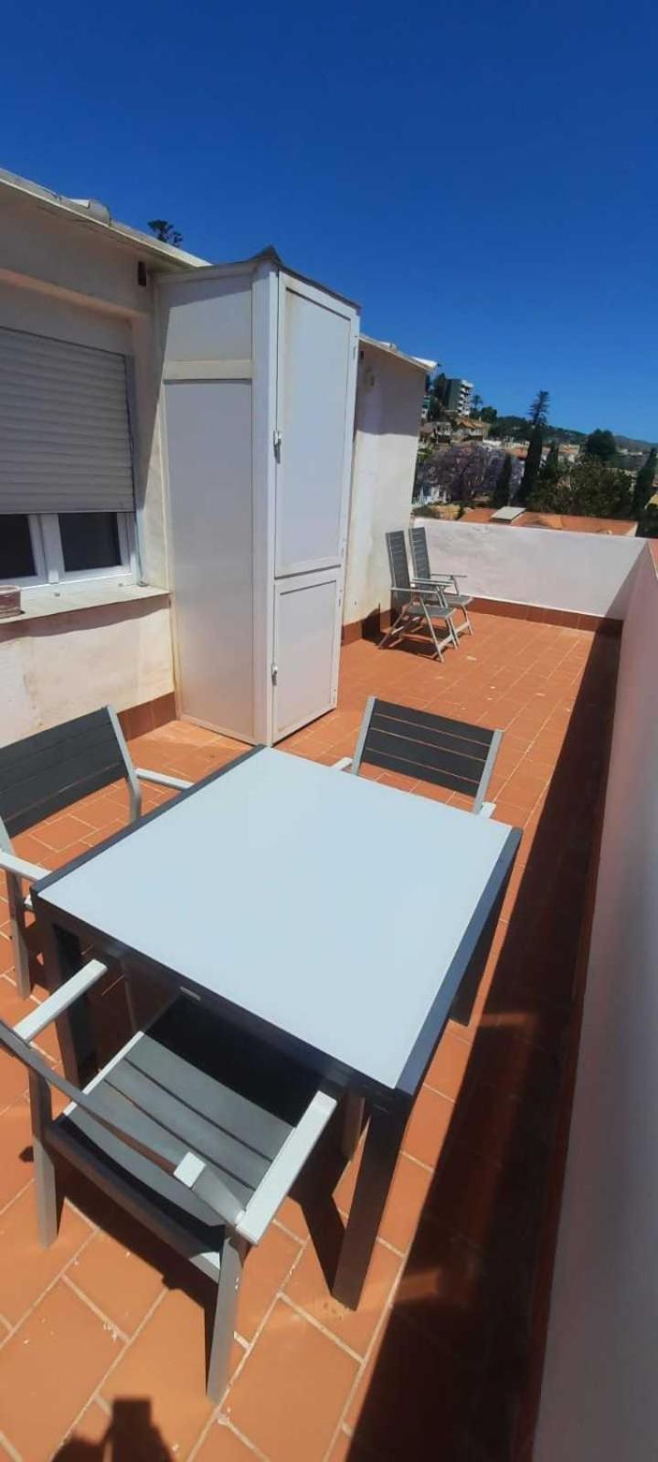 Atico Con Terraza Frente Playa Pedregalejo Daire Málaga Dış mekan fotoğraf